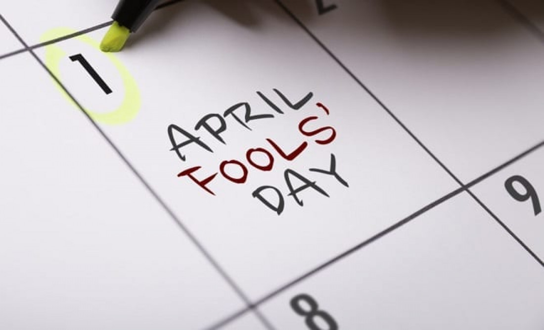 April Fool Special: इन देशों में ऐसे मनाया जाता है लोगों का मजाक, किस्से सुन छूट जायेगी हंसी