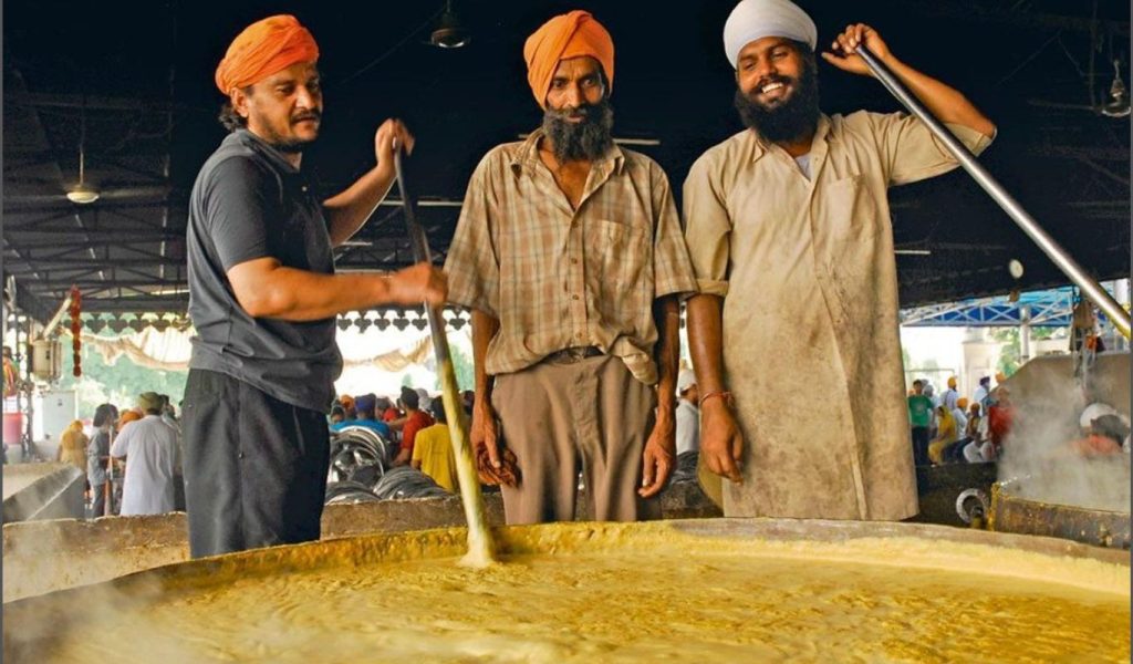 Golden Temple Kitchen Facts in Hindi