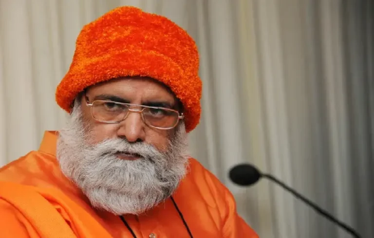 Baba Kumar Swami fraud – पार्ट 3: स्त्रियों से अश्लील बातें, लड़कियों के साथ रातें रंगीन Baba Kumar Swami fraud