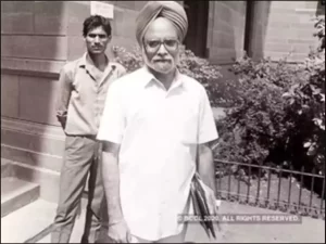 Why Manmohan Singh take the Liberalisation decision