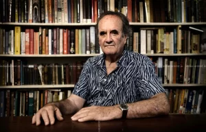 BBC journalist Mark Tully