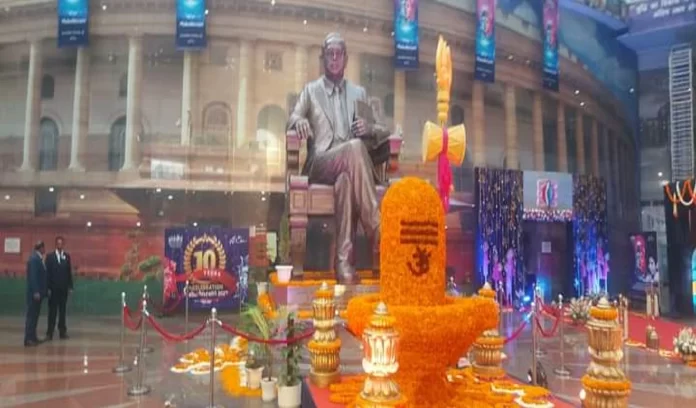 Ambedkar's statue Shivling controversy