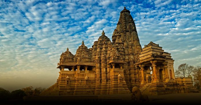 Biggest Temple, Delhi