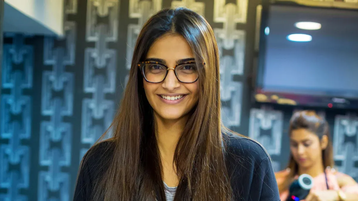 Sonam Kapoor, Bollywood Actress