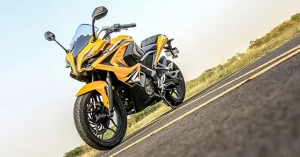 Top Sports Bike under 2 Lakh Bajaj Pulsar RS 200 