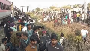 Jalgaon Train Accident