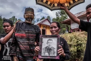 Indonesia Toraja community Unique tradition