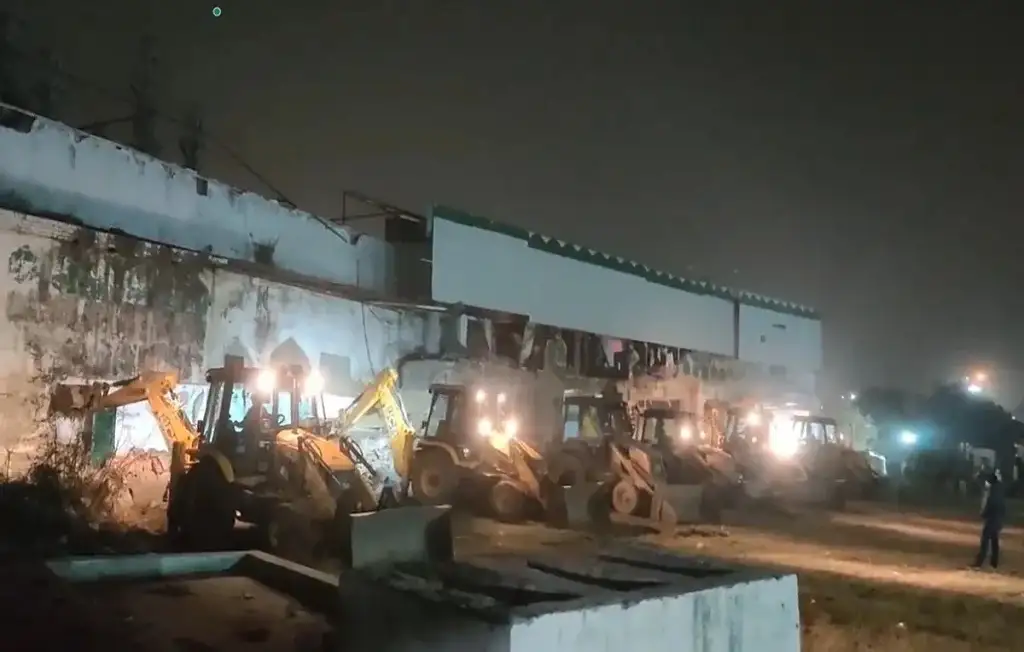 Faiz-e-Elahi Masjid Demolition Drive