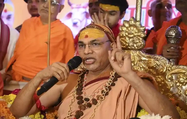 Avimukteshwaranand Notice Prayagraj: स्वामी अविमुक्तेश्वरानंद को 24 घंटे का अल्टीमेटम, माघ मेला प्रशासन ने उठाया शंकराचार्य पद का सवाल vimukteshwaranand Notice Prayagraj