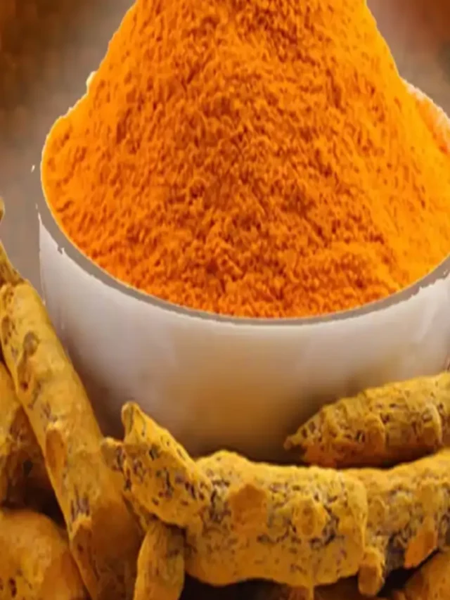 सर्दियों में हल्दी खाने के चमत्कारी फायदे