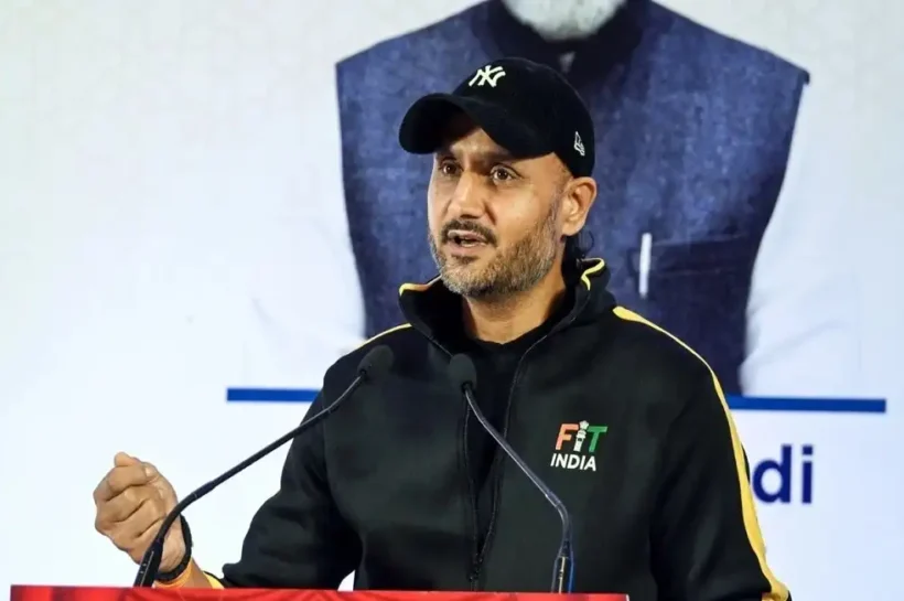 Harbhajan Singh Fight with Fan