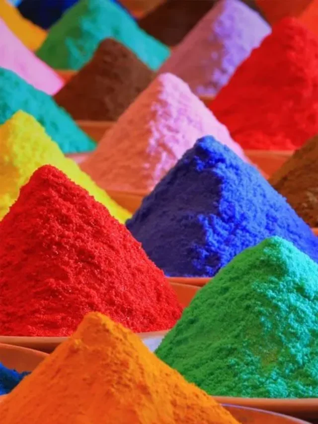 राशि अनुसार होली,जानें किसके लिए कौन सा रंग है सबसे शुभ