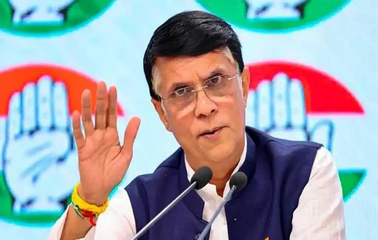 3 पासपोर्ट का दावा पड़ा भारी! घर पहुंची पुलिस, खेड़ा फरार | Pawan Khera News Pawan Khera News
