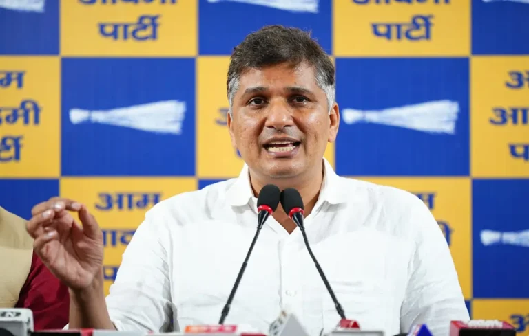 Saurabh Bhardwaj, Saurabh Bhardwaj