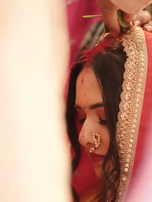 यूपी से बंगाल तक सिंदूर दान से जुड़ी वो अनोखी रस्में, जो हर राज्य को बनाती हैं खास