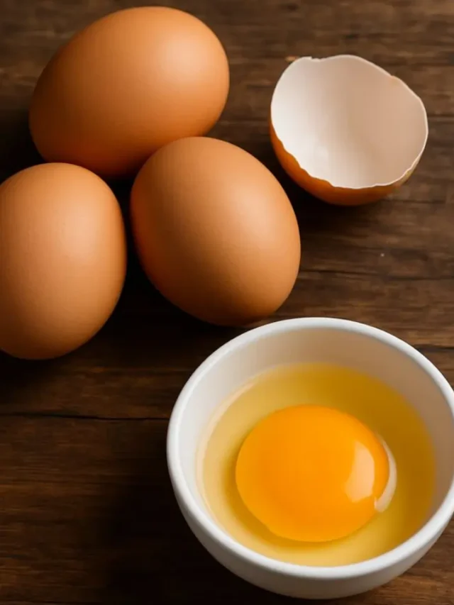अंडे का सफेद हिस्सा या जर्दी? जानिए शरीर के लिए क्या है ज्यादा फायदेमंद