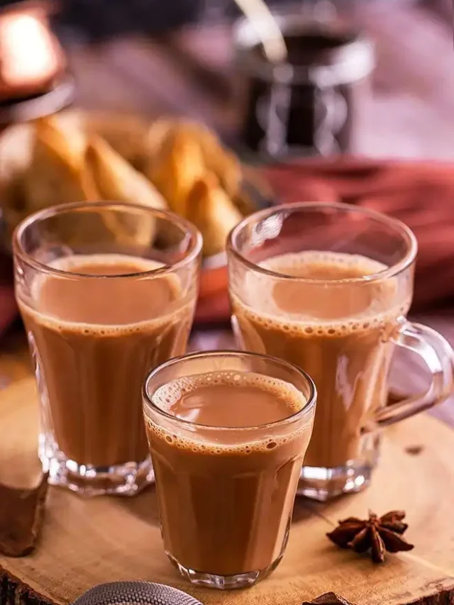 ज़्यादा चाय पीने के नुकसान जानें किन बीमारियों को दे सकते हैं बुलावा