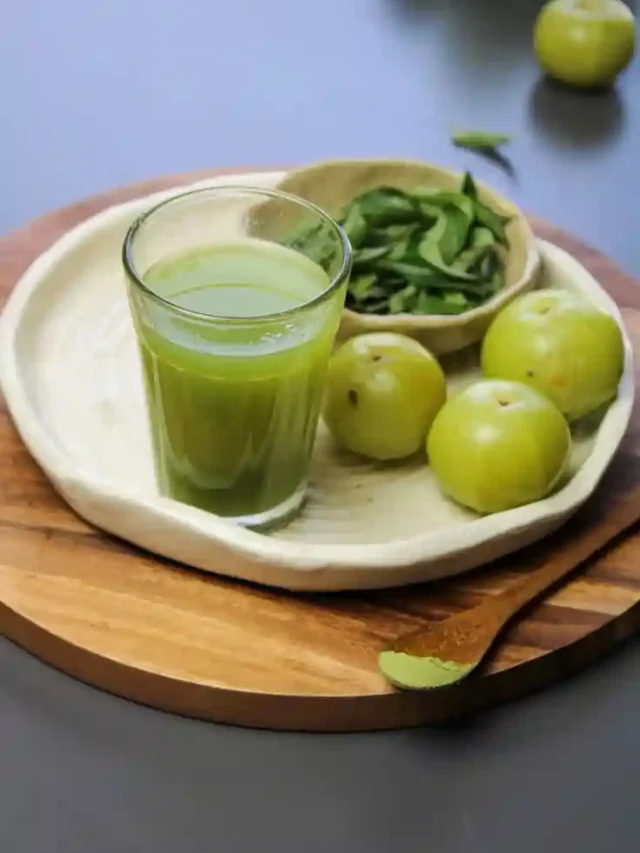 बालों के लिए कैसे फायदेमंद होता है आंवला और करी पत्ता? जानें 5 फायदे…