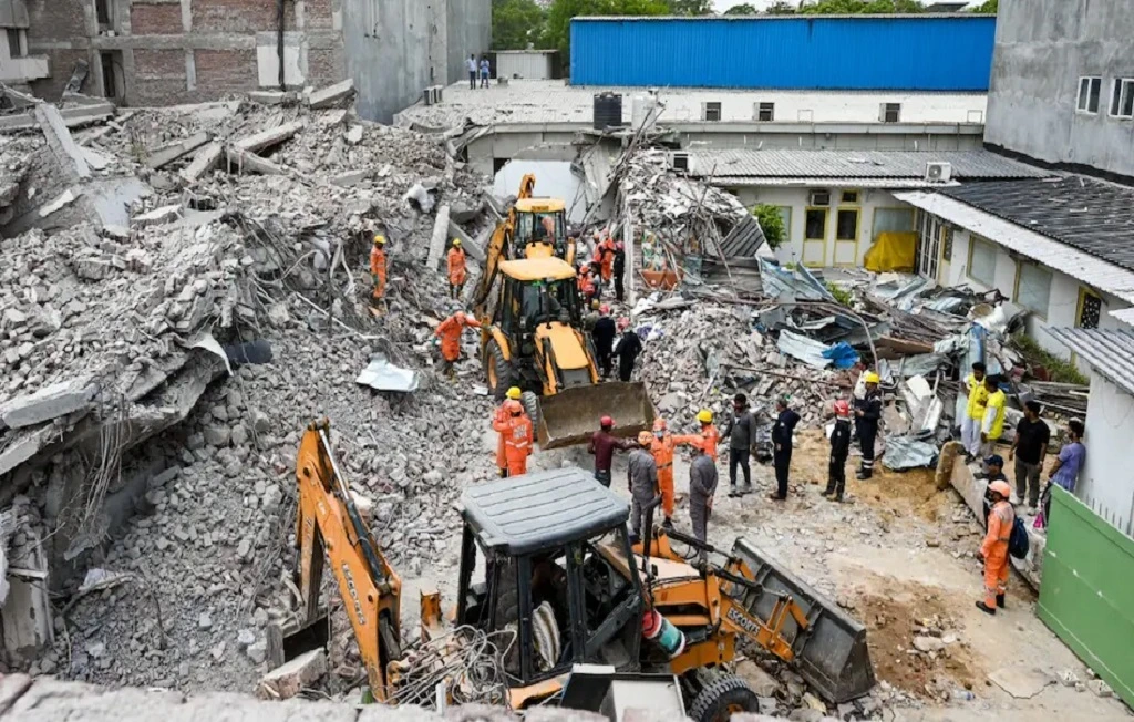 Delhi Building collapse