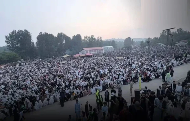 हमारे अपनों के शव कहां हैं? लाशों की तलाश में सड़क पर उतरे लोग, पाकिस्तान सरकार से मांगा जवाब| PoK Protest PoK Protest