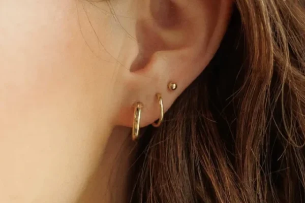 why women get ears pierced,