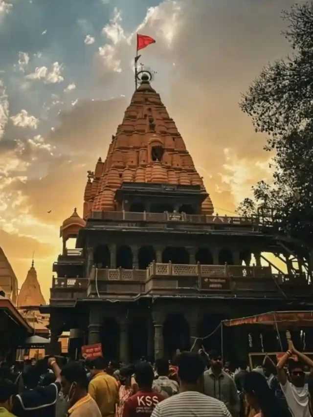 दुनिया के 5 सबसे अमीर मंदिर,जहाँ करोड़ो में होती है कमाई