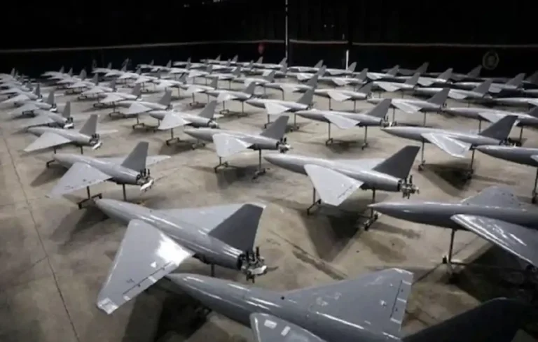 DRDO बना रहा अदृश्य ताकत! 50 ड्रोन का ऐसा स्वॉर्म, जिसे दुश्मन चाहकर भी नहीं कर पाएगा जाम| DRDO Defence Plan DRDO Defence Plan