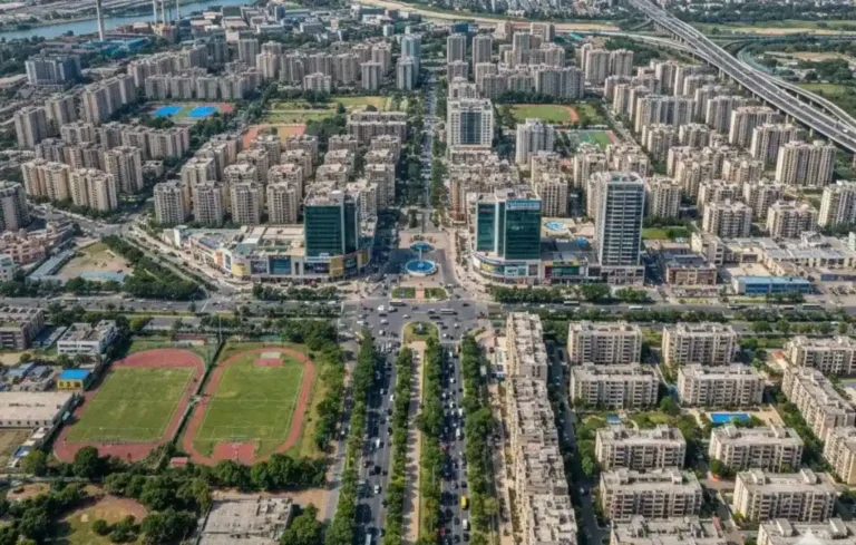 GDA की एयरोसिटी योजना का धमाका और प्लॉट हड़पने वाले जालसाज का पर्दाफाश! | Top 5 Ghaziabad News Top 5 Ghaziabad News, Top 5 Ghaziabad News