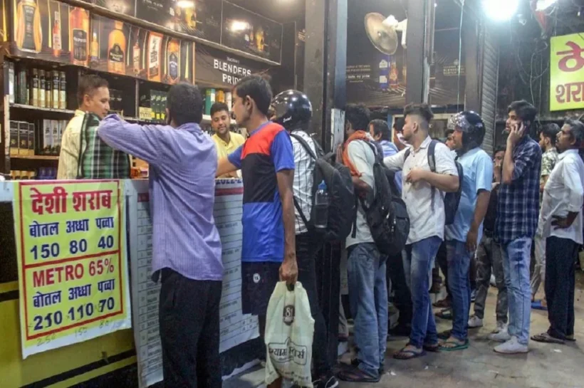 Delhi liquor shops closed