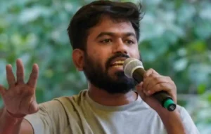 क्या इस देश में तिरंगा फहराना अपराध है? Abhijeet dipke के दिल्ली एयरपोर्ट पर कदम रखते ही छिड़ा आर-पार का युद्ध! CJP Protest Abhijeet dipke, CJP Protest, Abhijeet dipke